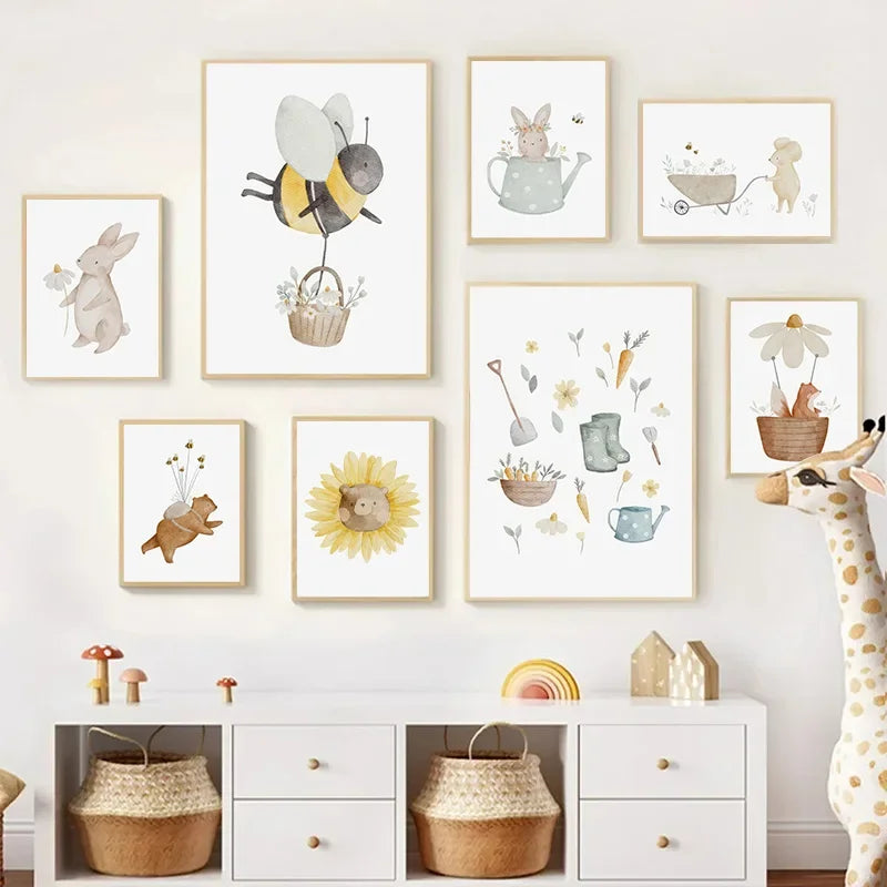 Art Mural en Toile Boho avec Animaux de la Ferme - Peinture de Lapin, Ours, Abeille et Fleurs pour Décoration de Chambre de Bébé et d’Enfant